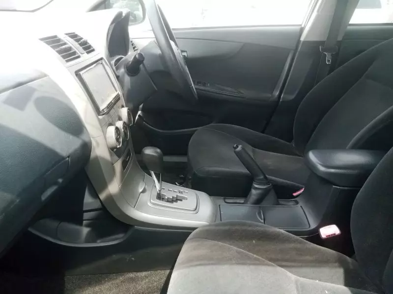 Toyota Fielder    - 2012