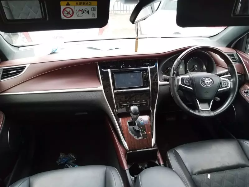 Toyota Harrier   - 2015