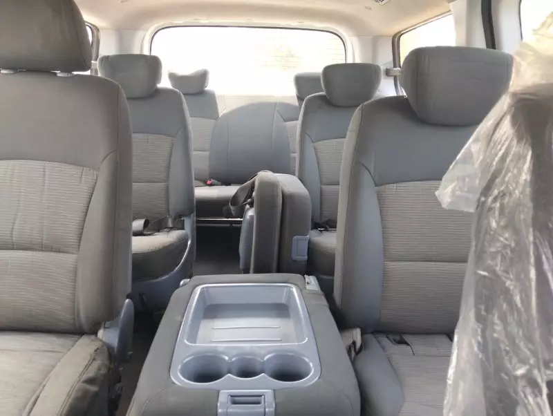 Hyundai H-1   - 2011