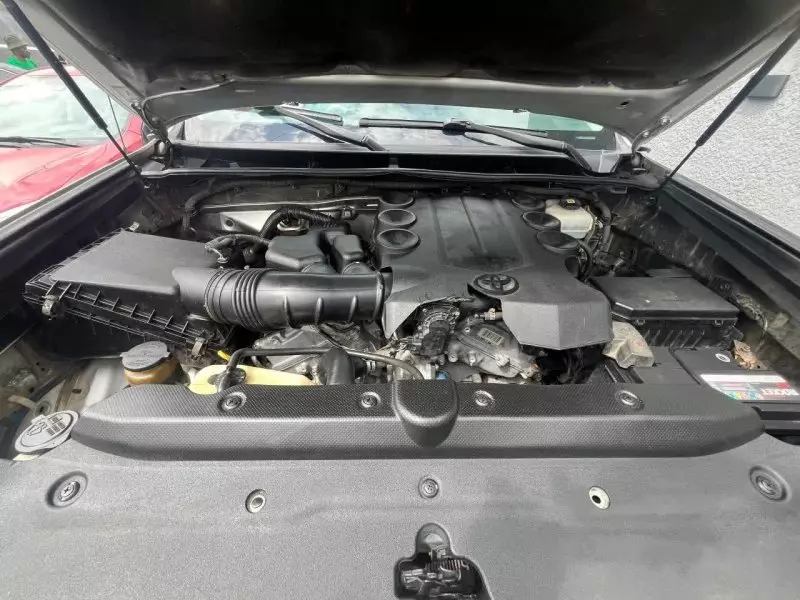 Toyota 4-Runner   - 2011
