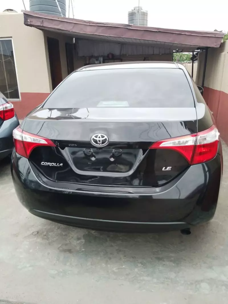 Toyota Corolla   - 2015