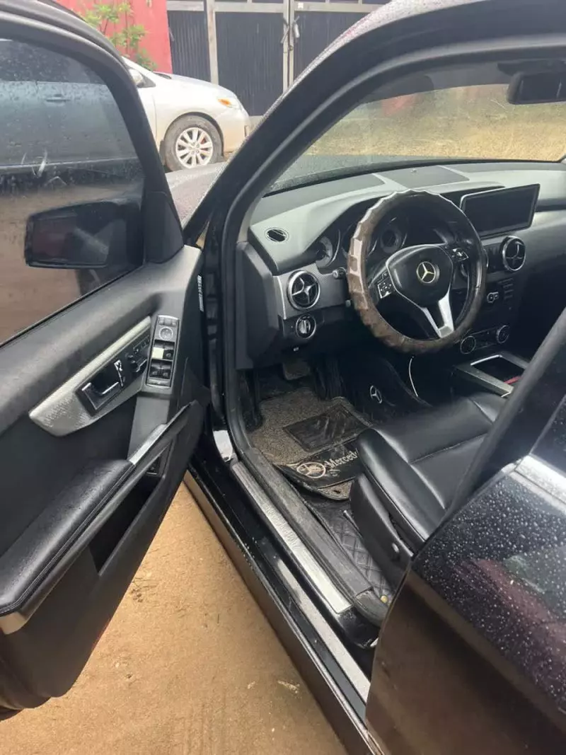 Mercedes-Benz GLK 350   - 2014