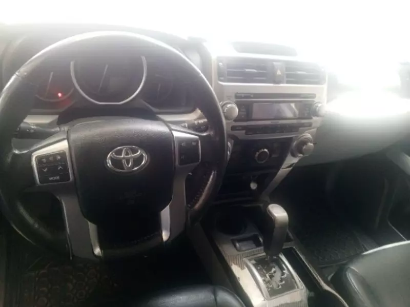 Toyota 4Runner   - 2012