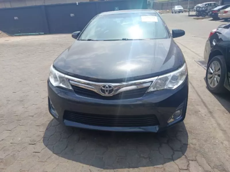Toyota Camry - 2014