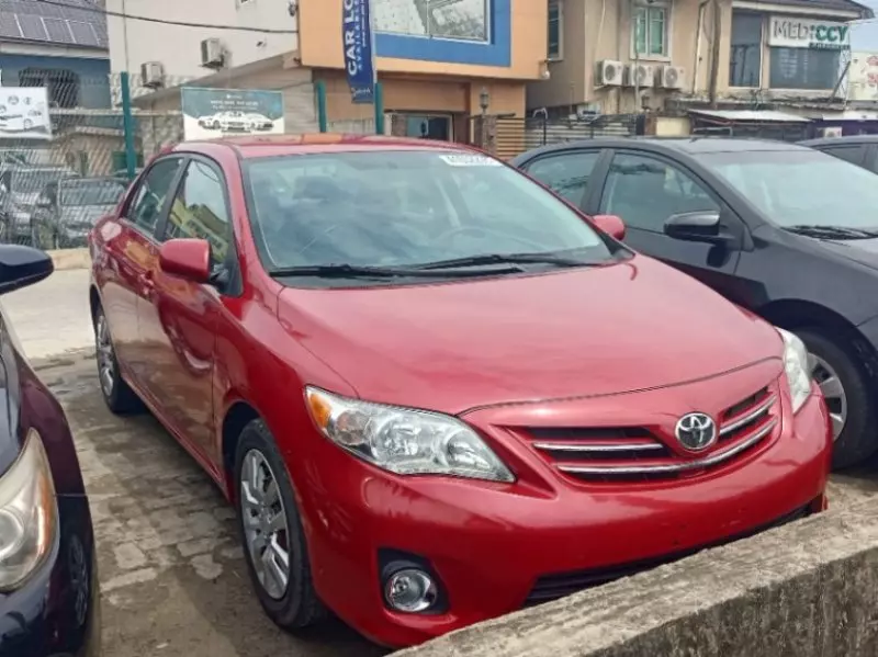Toyota Corolla   - 2013