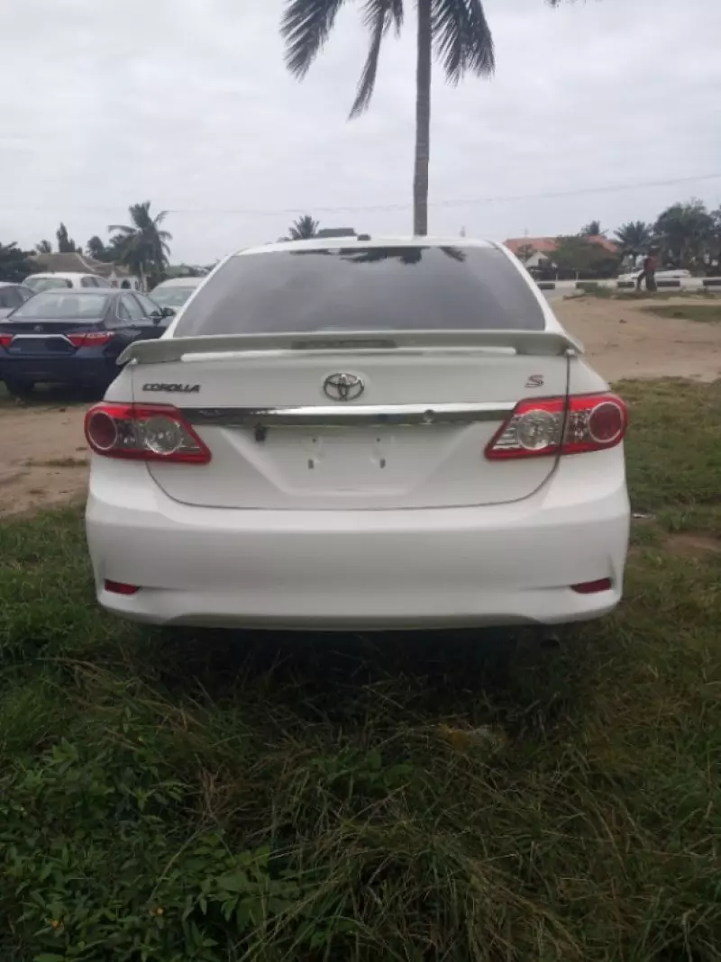 Toyota Corolla Sport   - 2013