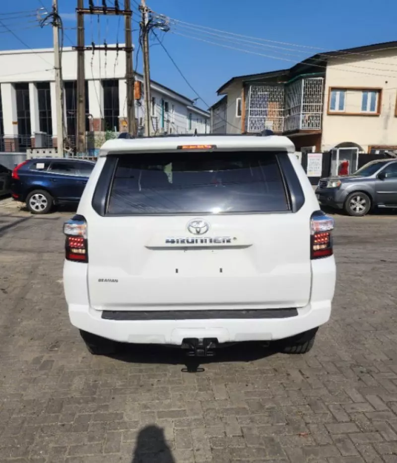 Toyota 4-Runner   - 2019