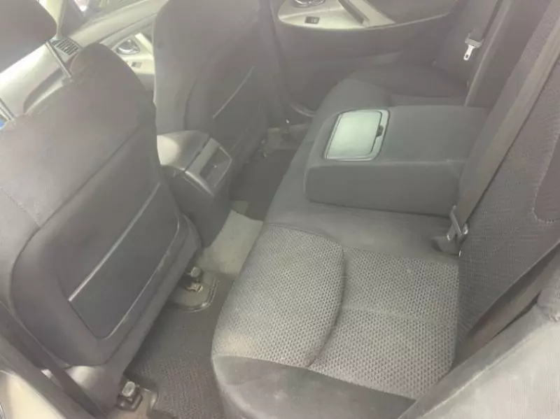 Toyota Camry   - 2010