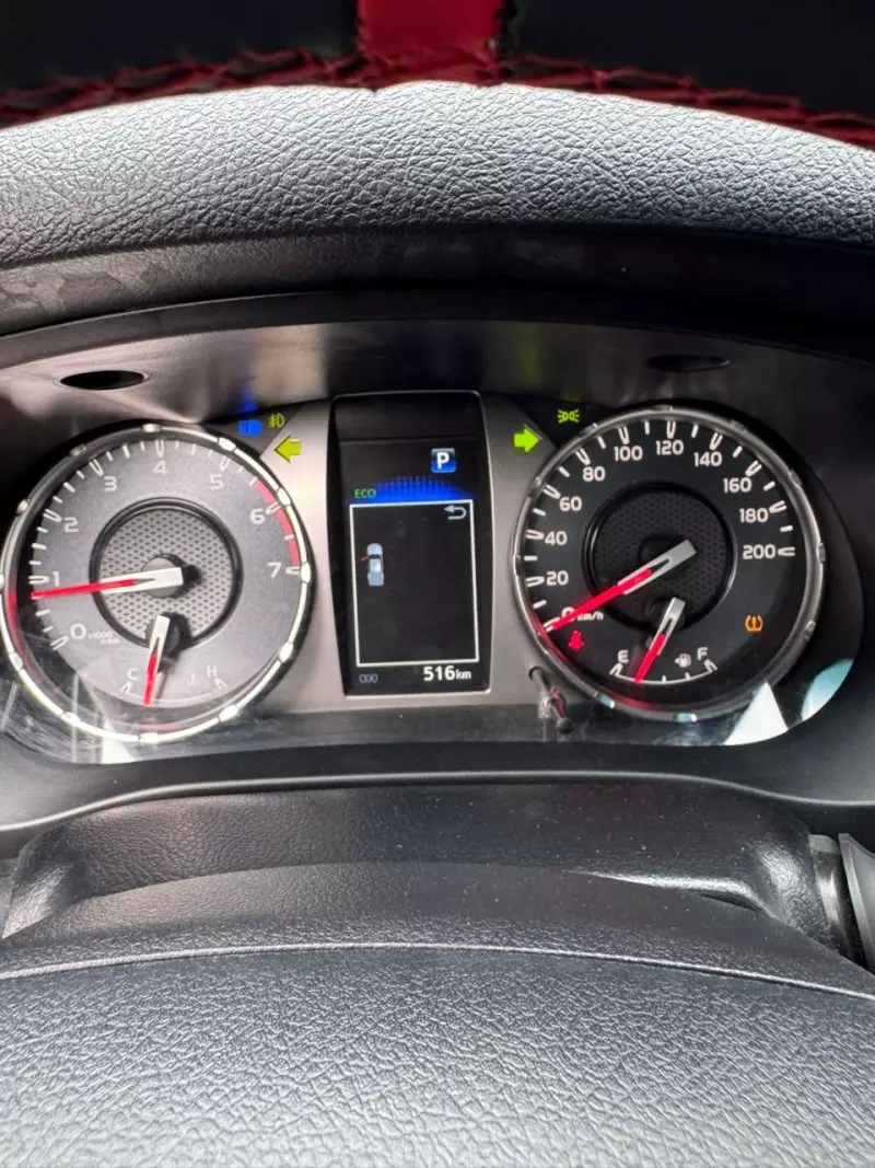 Toyota Hilux    - 2022