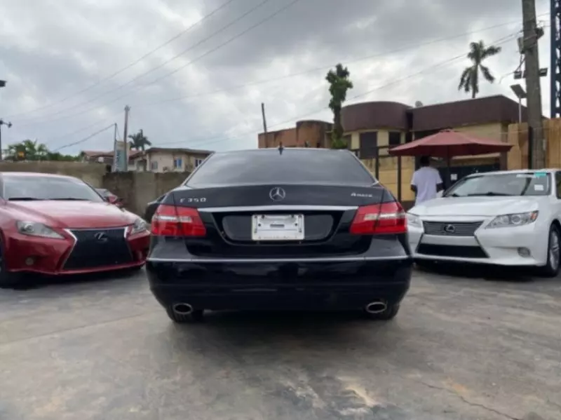 Mercedes-Benz E 350   - 2010