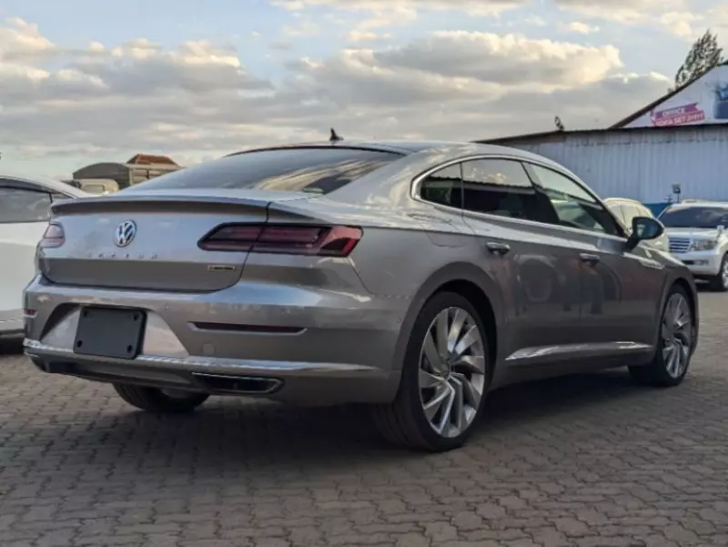 Volkswagen Arteon   - 2000