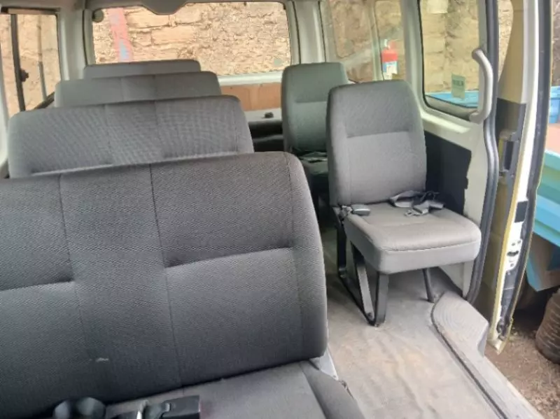 Toyota Hiace   - 2012