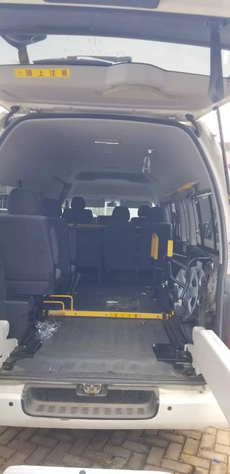 Toyota Hiace (High Roof)   - 2010