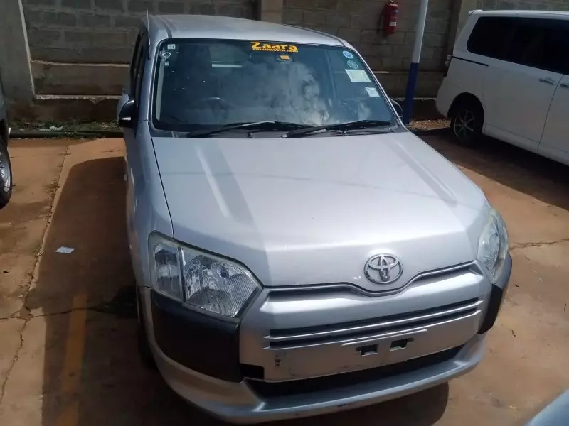 Toyota Probox    - 2016