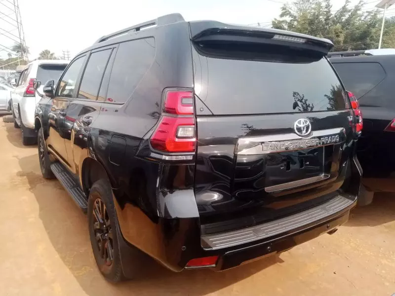 Toyota Landcruiser Prado