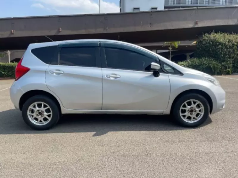 Nissan Note   - 2015