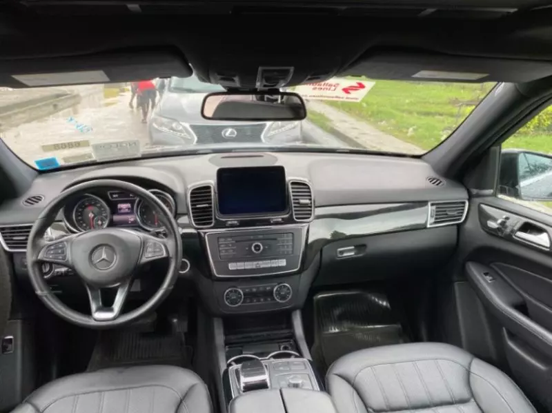 Mercedes-Benz GLE 350   - 2016