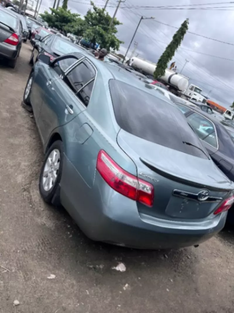 Toyota Camry   - 2008