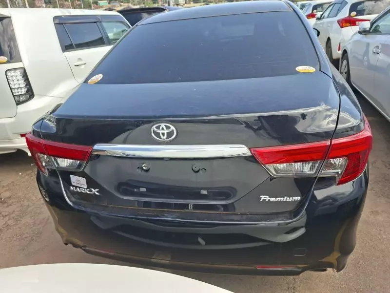 Toyota Mark X   - 2013