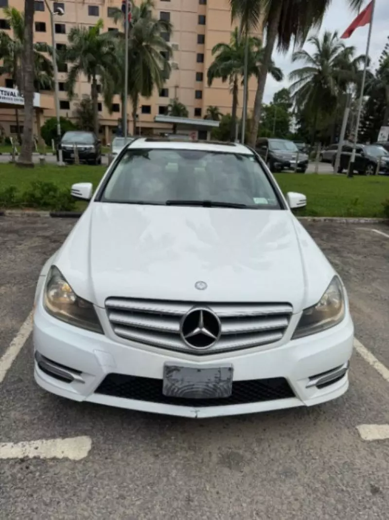 Mercedes-Benz C 300   - 2013