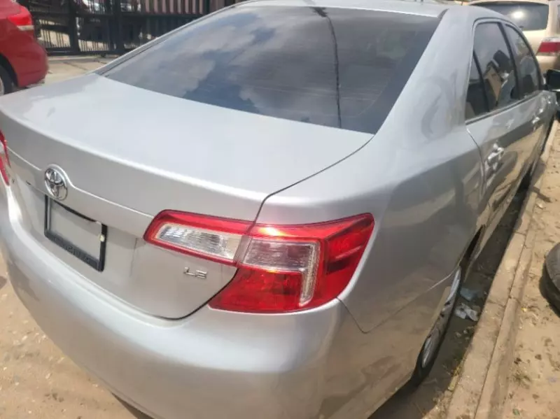 Toyota Camry   - 2013
