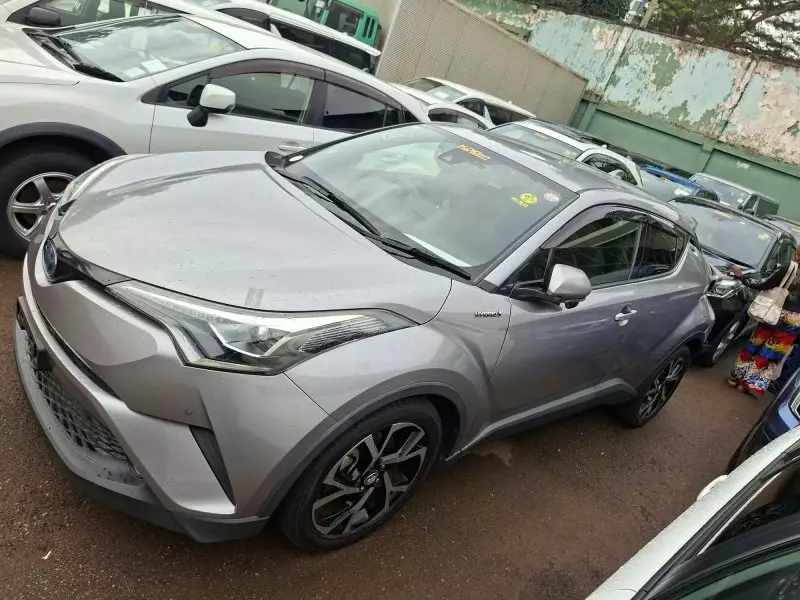 Toyota C-HR   - 2017