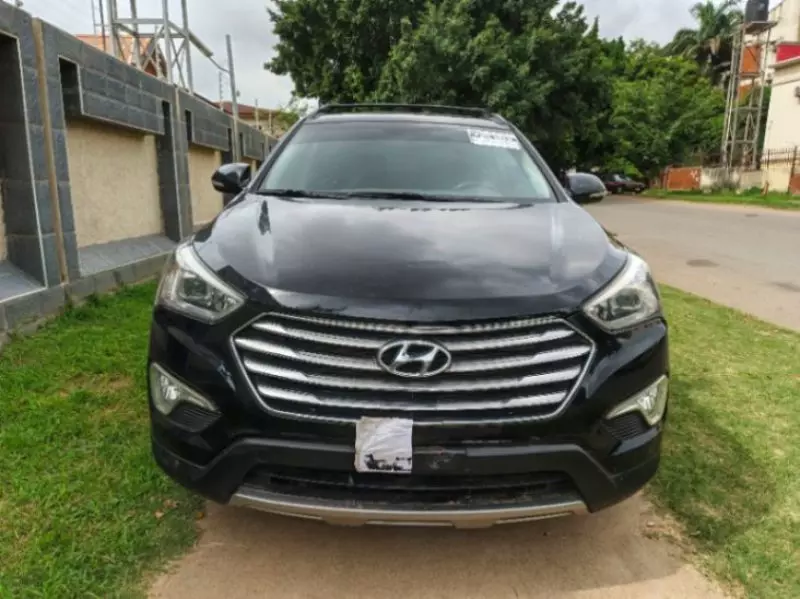 Hyundai Santa FE   - 2014