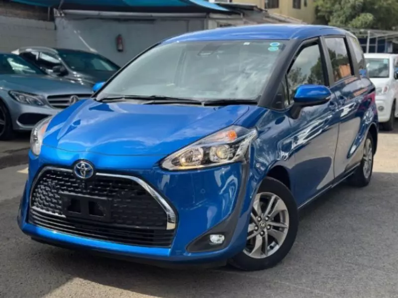 Toyota Sienta Hybrid