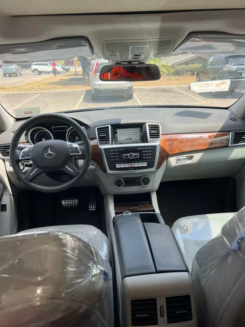 Mercedes-Benz ML 400   - 2014