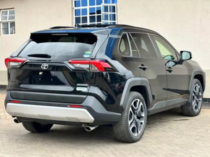 Toyota RAV 4   - 2020
