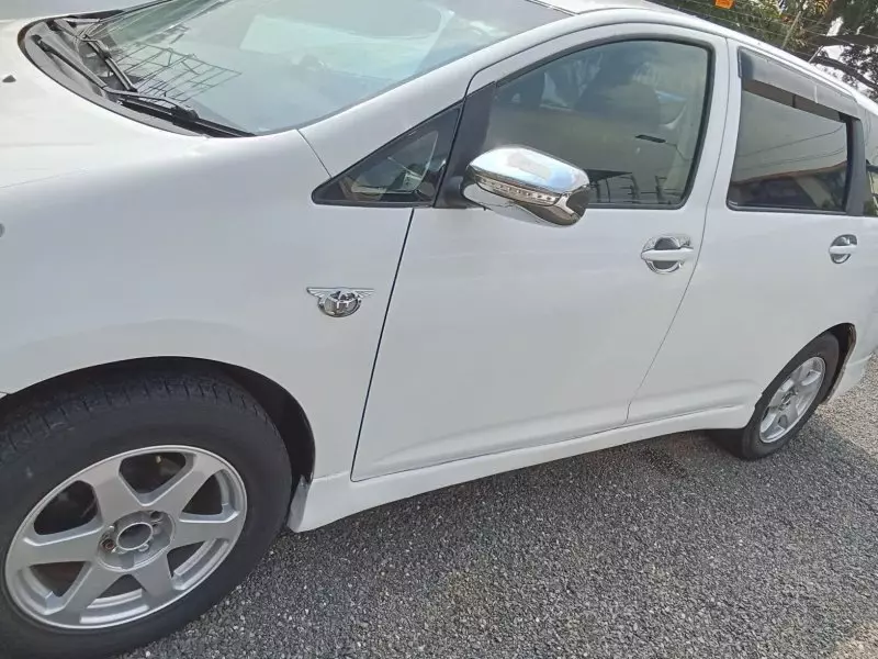 Toyota Wish   - 2004