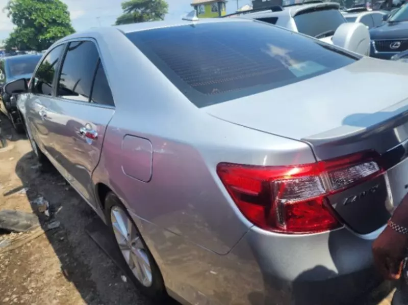 Toyota Camry   - 2013