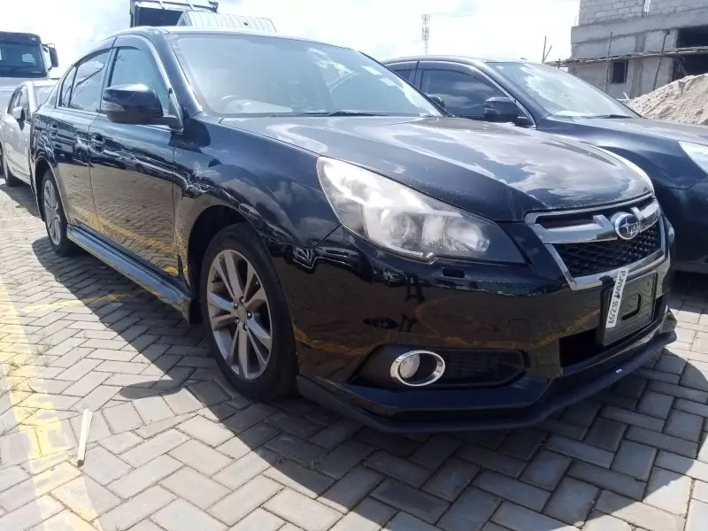 Subaru Legacy   - 2012