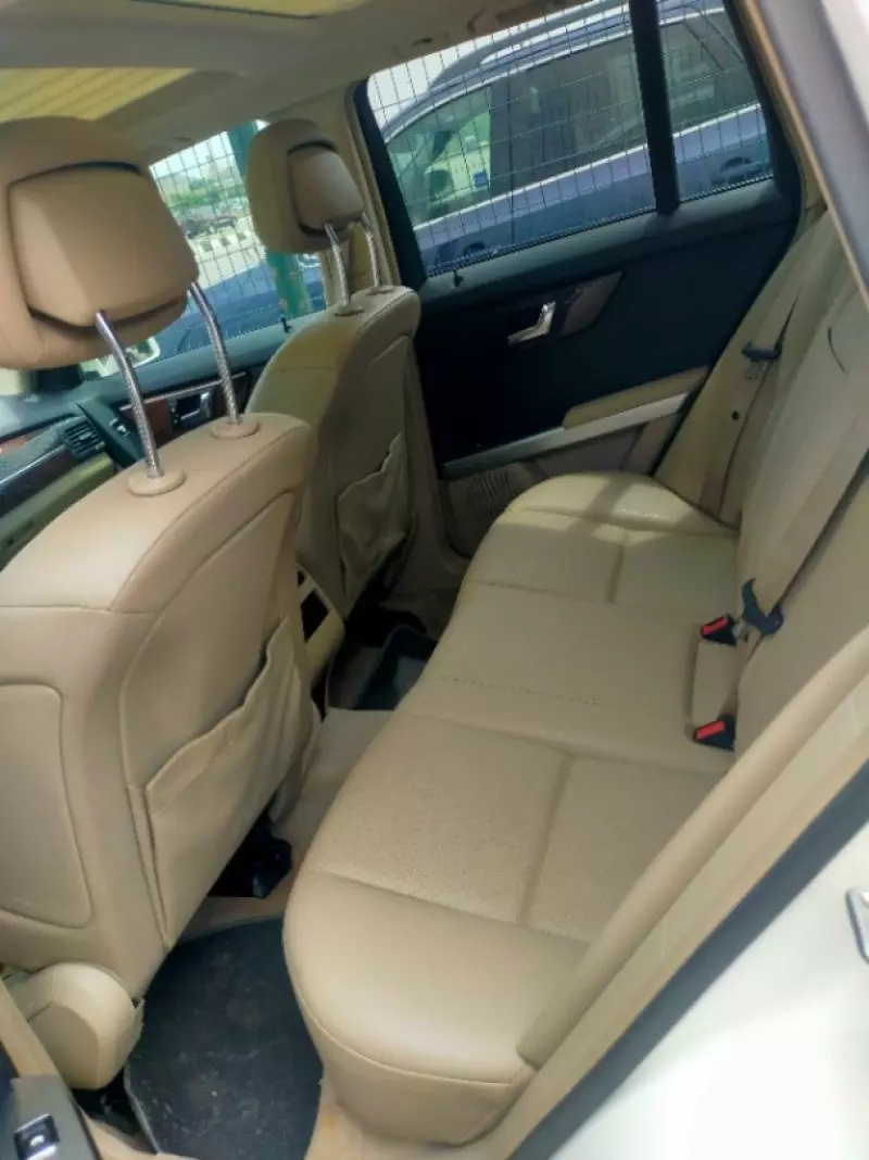 Mercedes-Benz GLK 350   - 2011