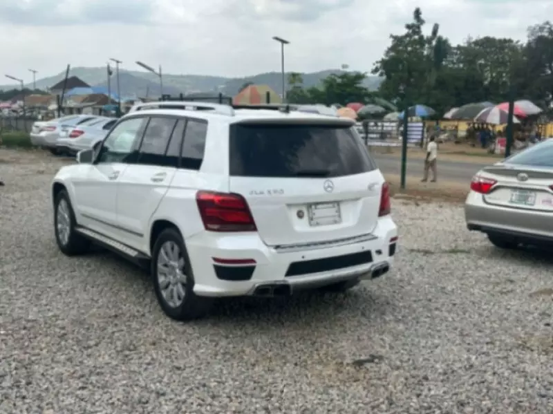 Mercedes-Benz GLK 350   - 2012