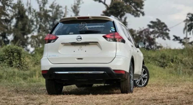 Nissan EXTRAIL HYBRID   - 2018