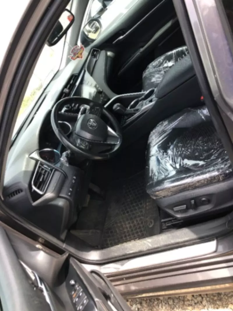 Toyota Camry   - 2019