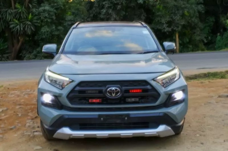 Toyota Rav 4 8AT 2.5l (Adventure Grade)   - 2019