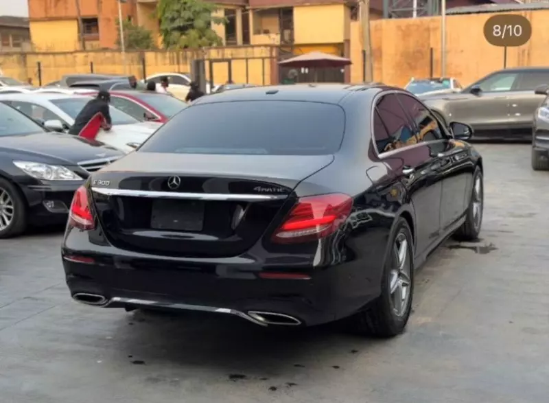 Mercedes-Benz E 300   - 2016