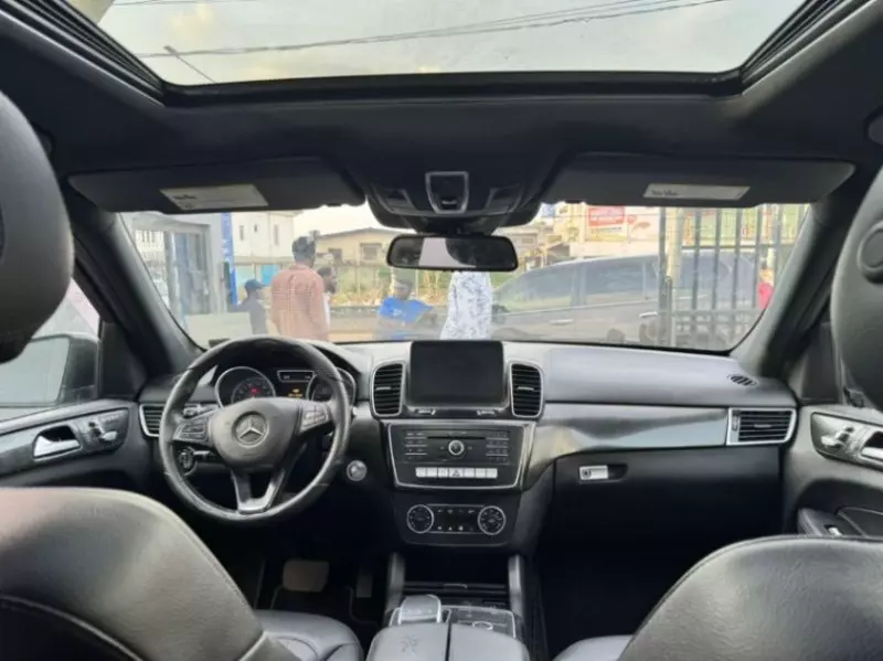 Mercedes-Benz GLE 350   - 2016