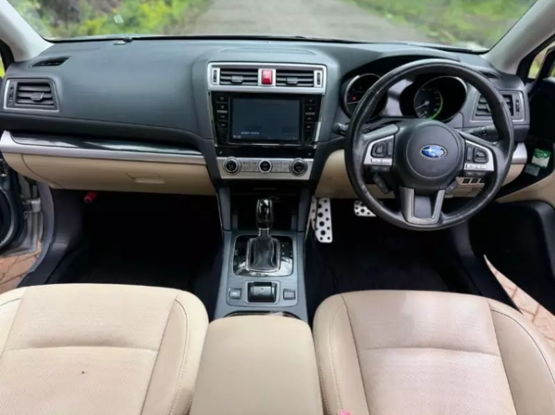 Subaru Legacy B4   - 2017