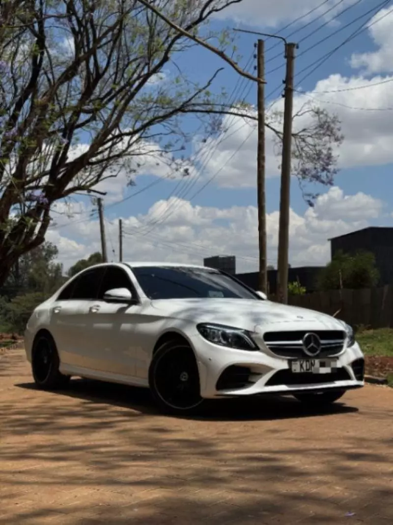 Mercedes-Benz C 180   - 2015