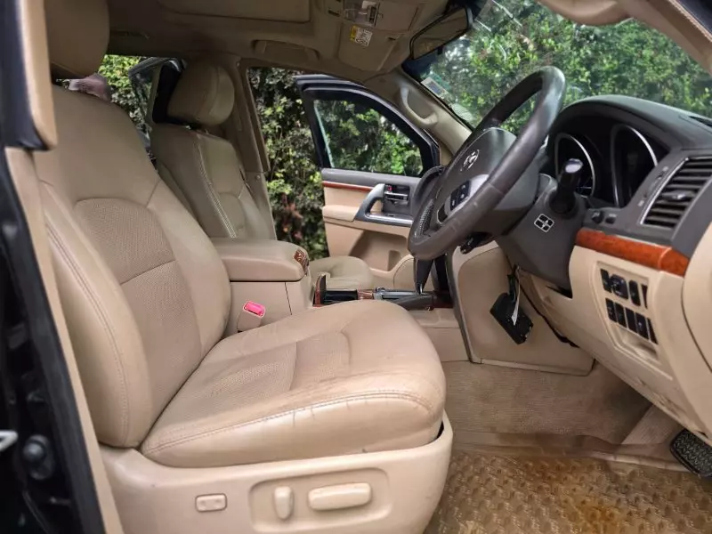Toyota Land Cruiser   - 2015