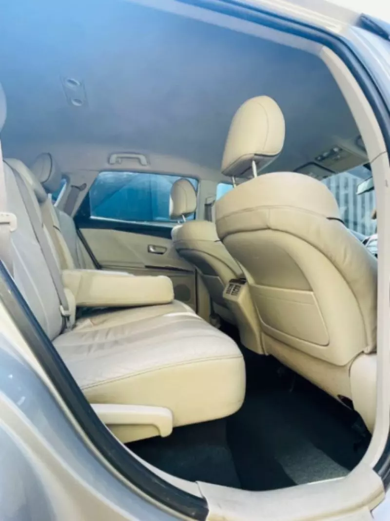 Toyota Venza   - 2010