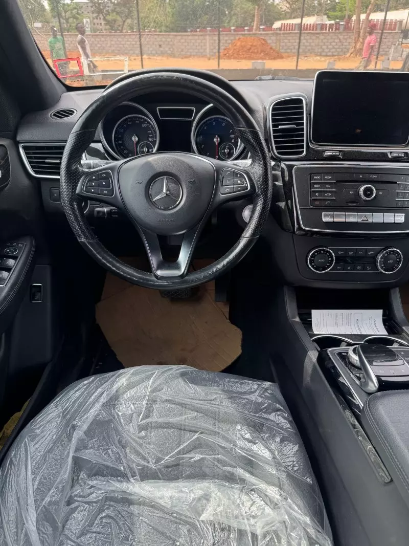 Mercedes-Benz GLE 350   - 2016