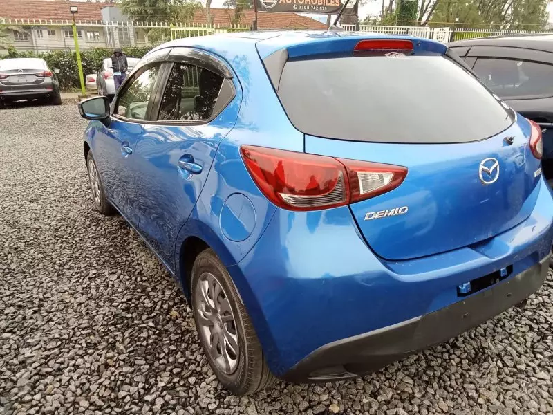 Mazda Demio   - 2015