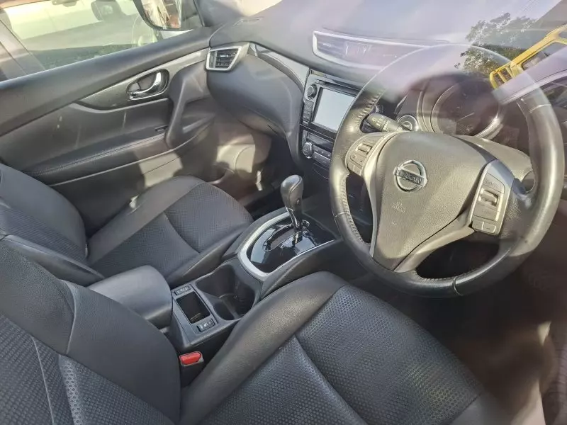 Nissan X-Trail   - 2016