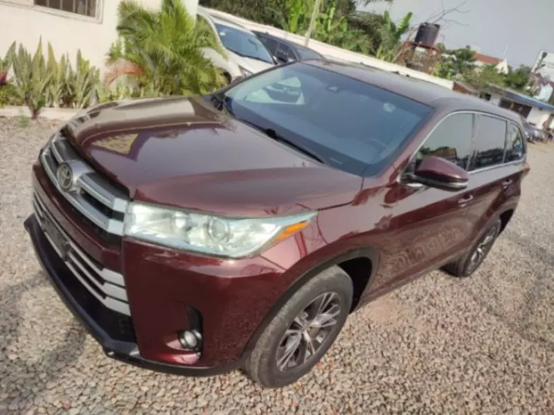 Toyota Highlander   - 2019
