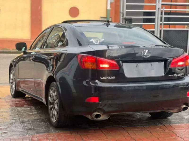 Lexus IS 250   - 2008