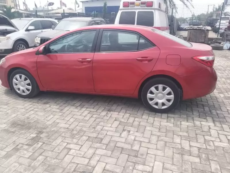 Toyota Corolla   - 2015